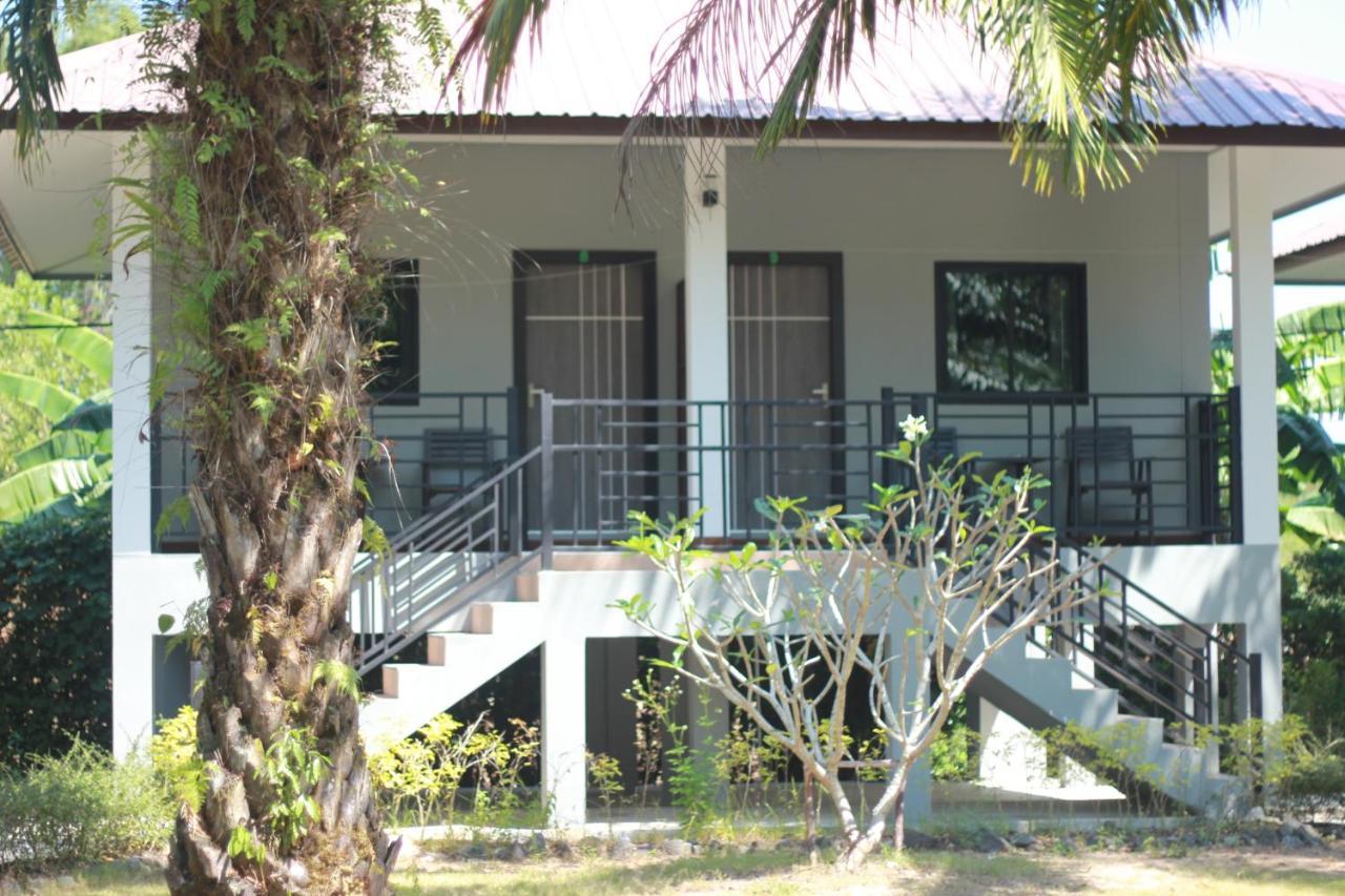 Palm Scenery Resort Takuapa Buitenkant foto