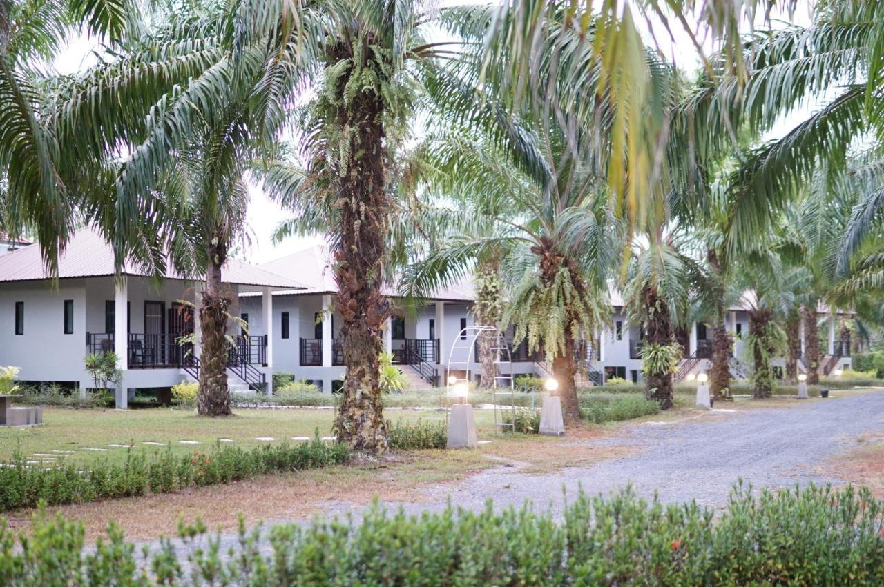 Palm Scenery Resort Takuapa Buitenkant foto